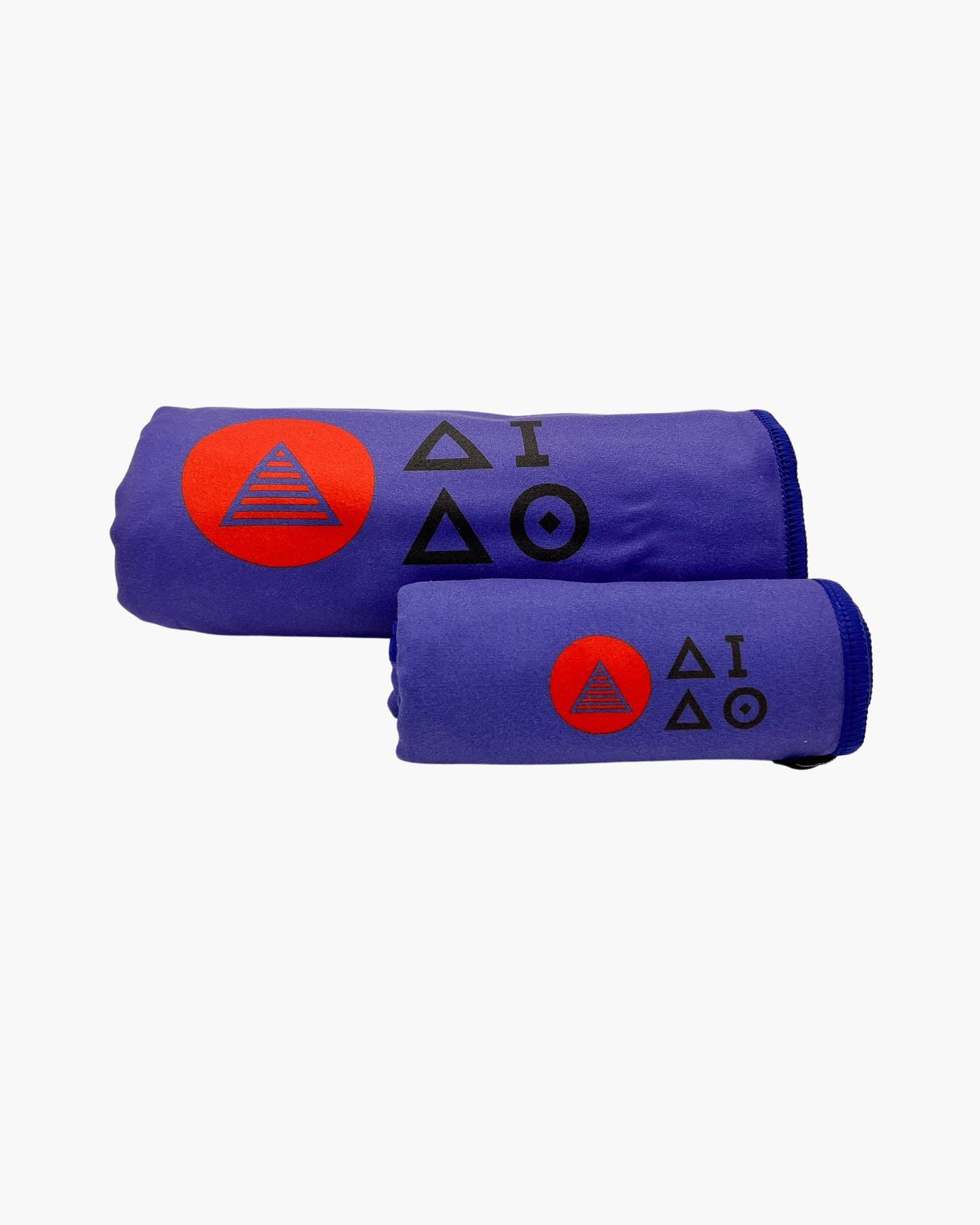 Blue fast-drying microfibre towels for gym, sports & travel.