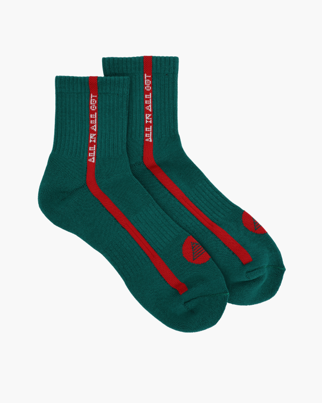 Green padded gym socks offer cushioned comfort, arch support, and sweat control. Built for workouts, lifting, and daily wear. One size fits most.
