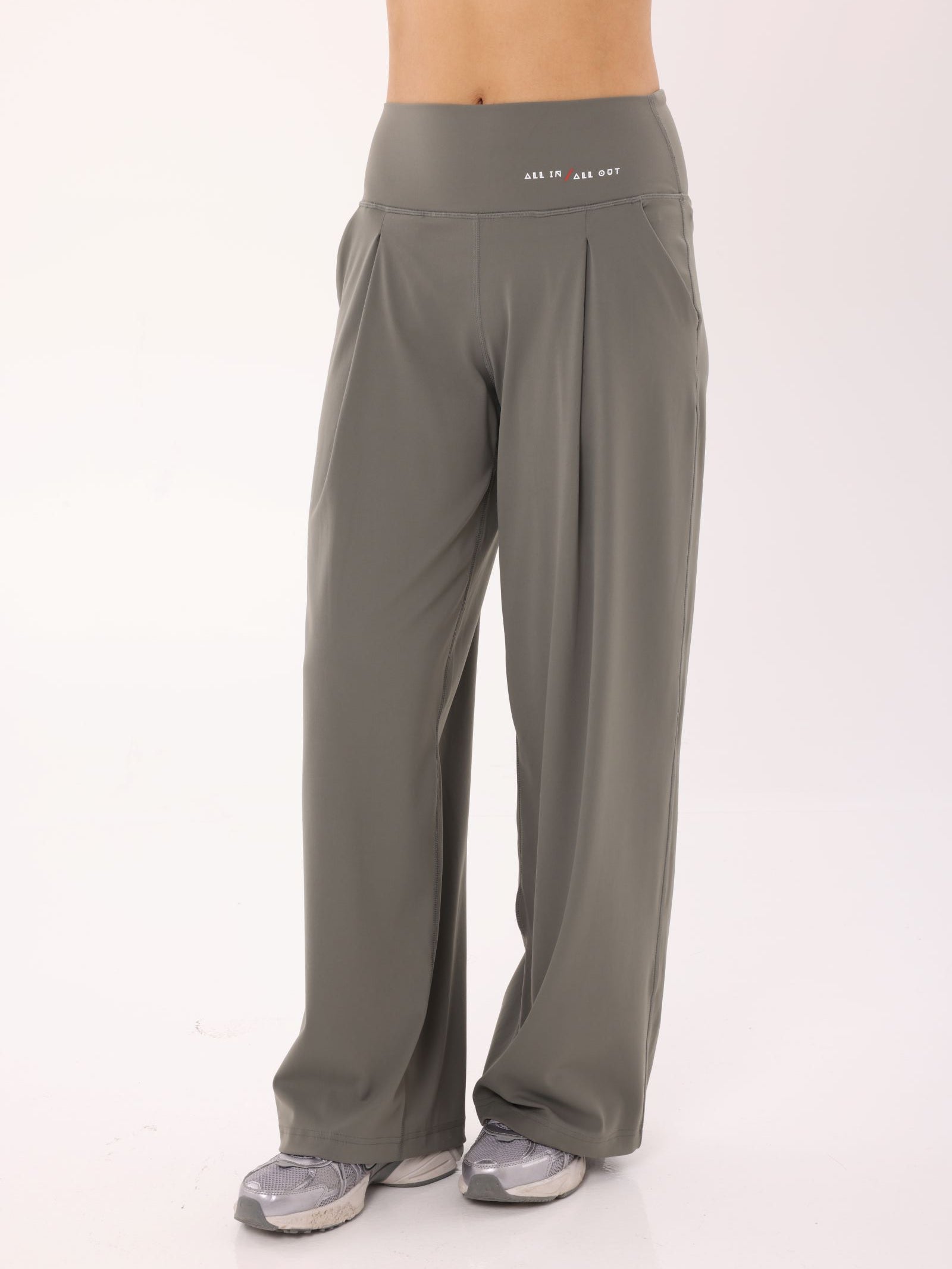 COMFORT WIDE PANTS – SAGE GREEN