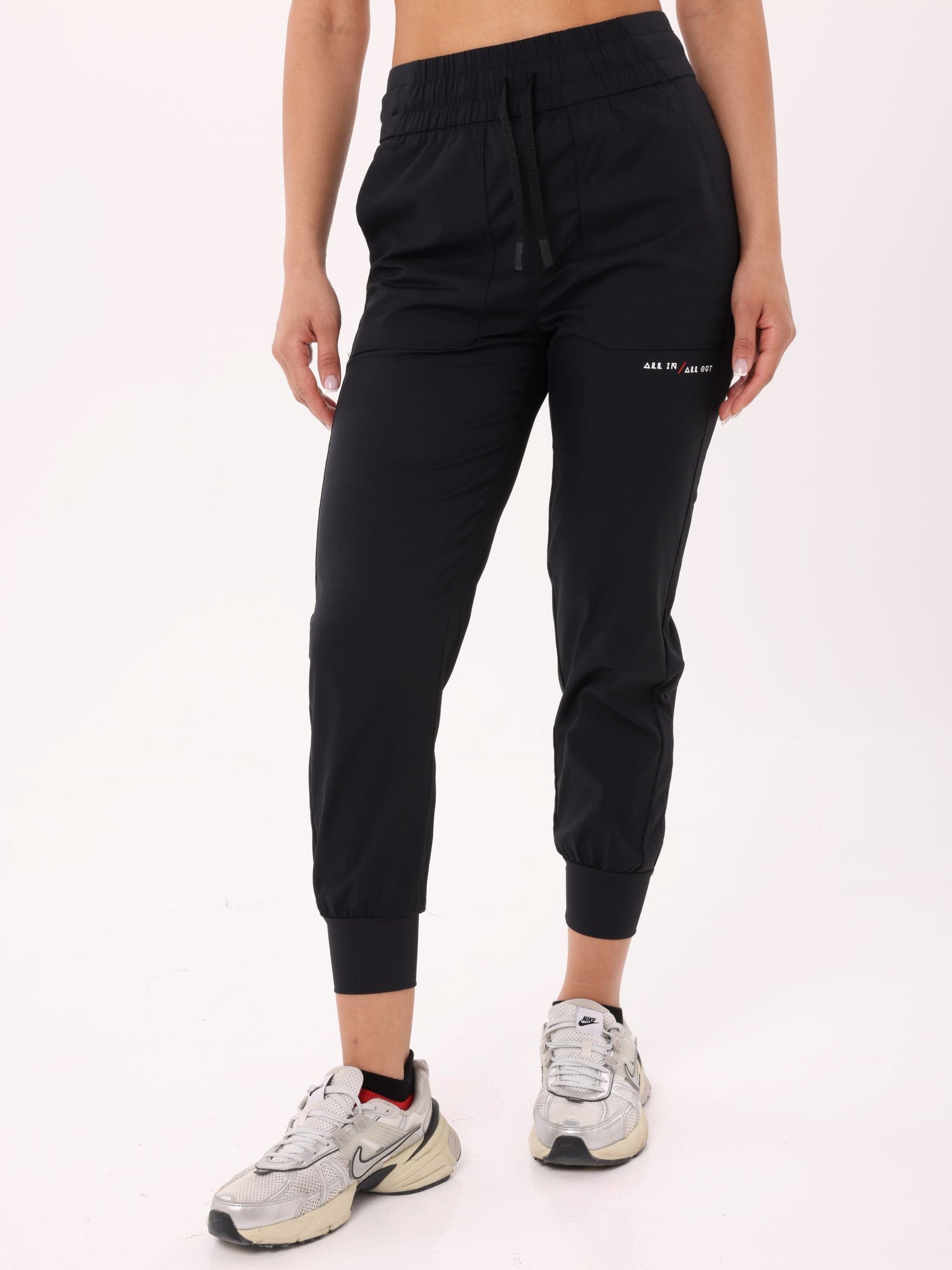 MOTION JOGGERS - BLACK