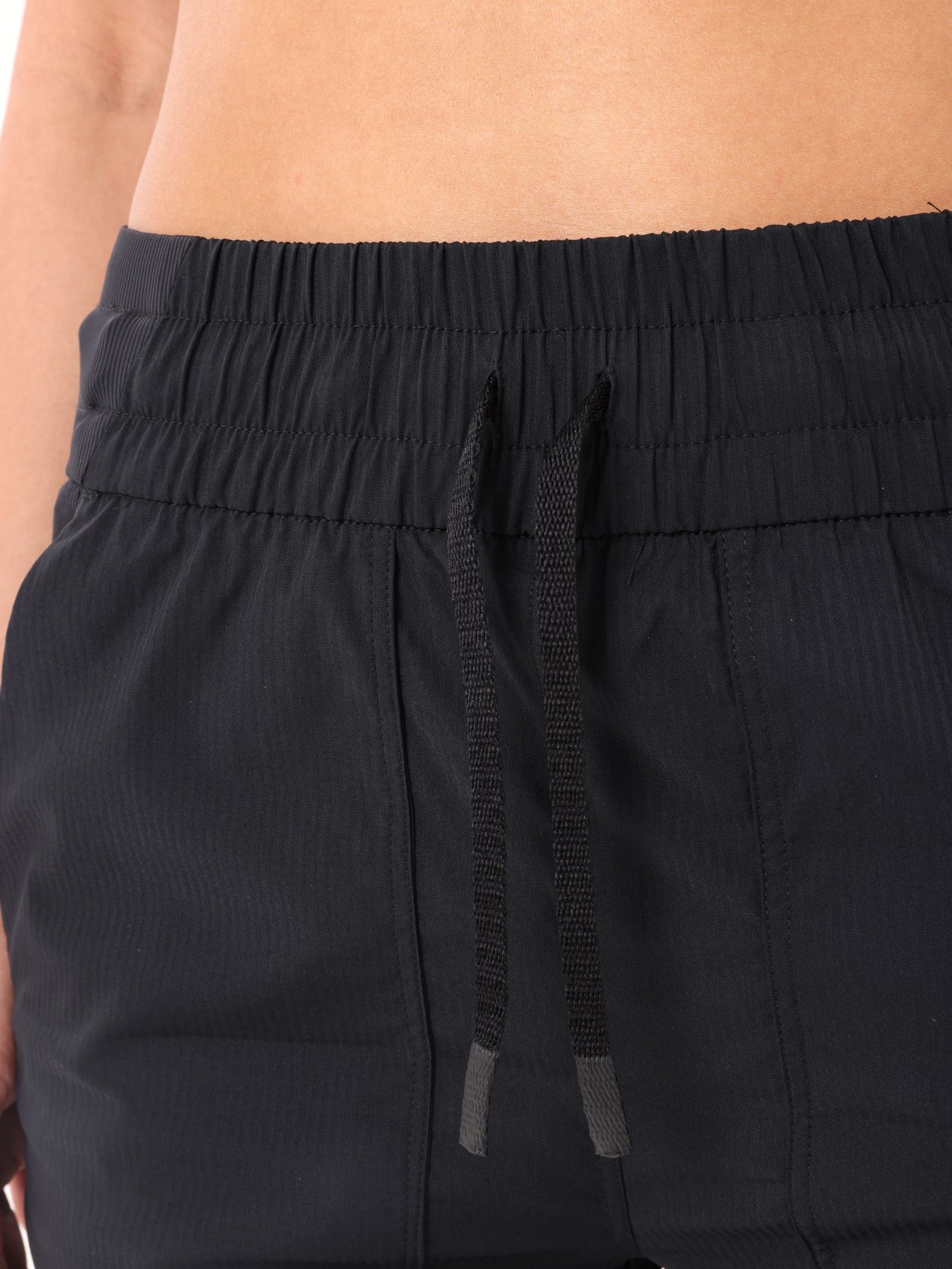 MOTION JOGGERS - BLACK