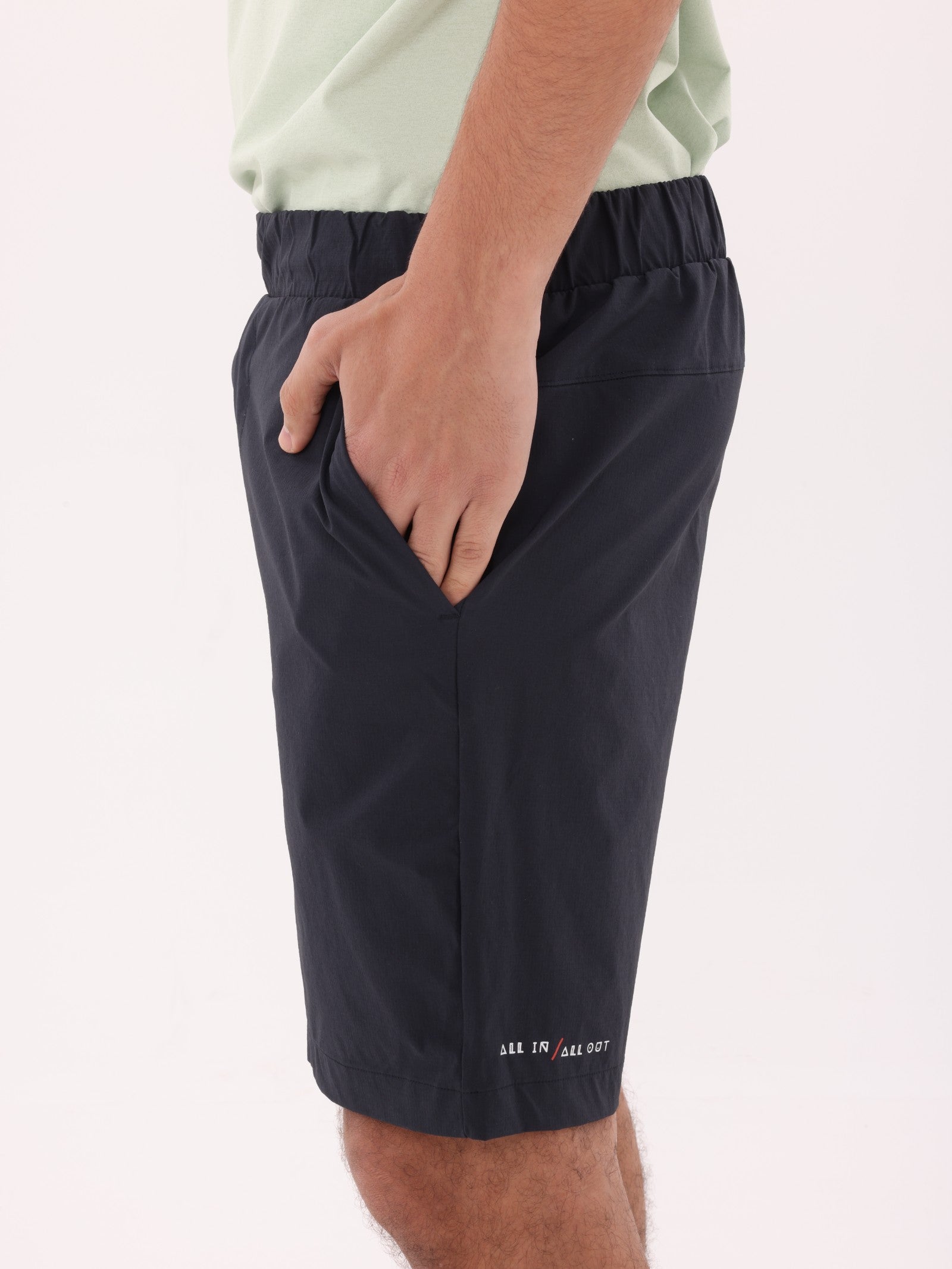 FLEX QUICK-DRYING SHORTS - DEEP BLUE