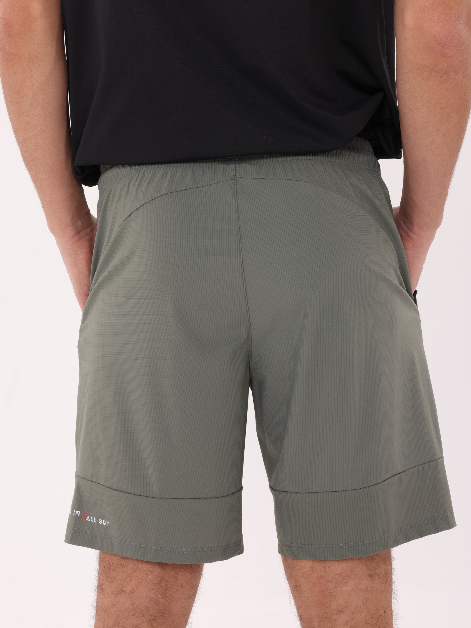 CORE QUICK-DRYING SHORTS - ARMY GREEN