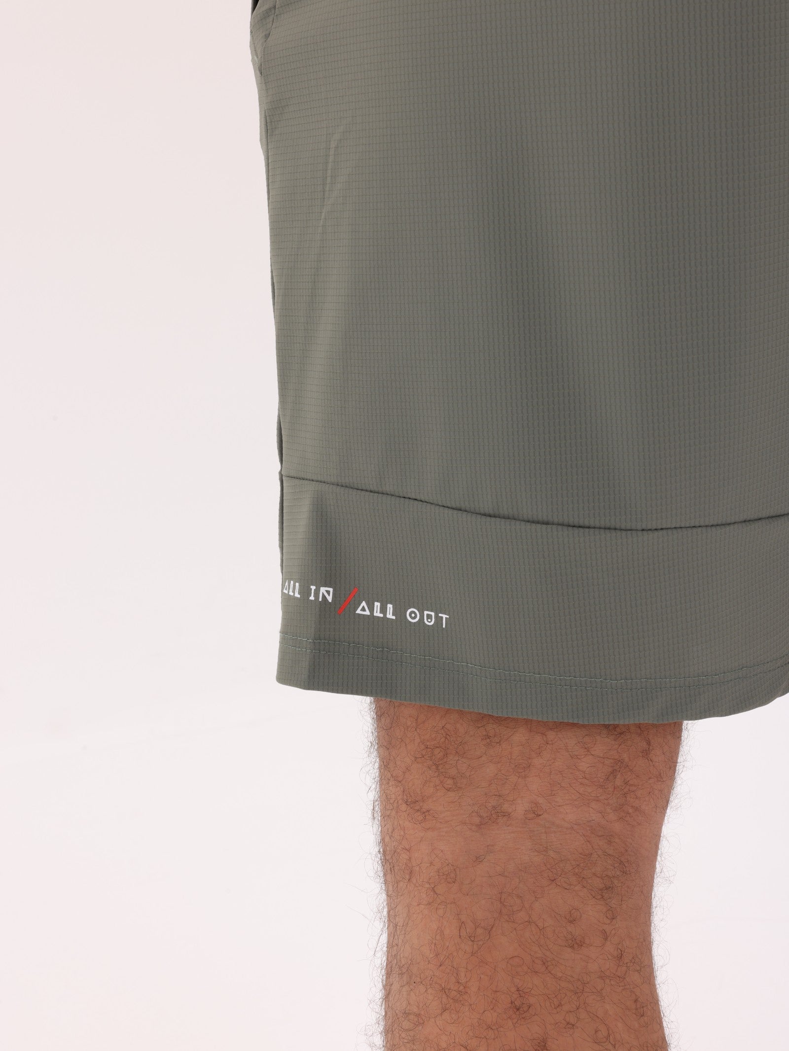 CORE QUICK-DRYING SHORTS - ARMY GREEN