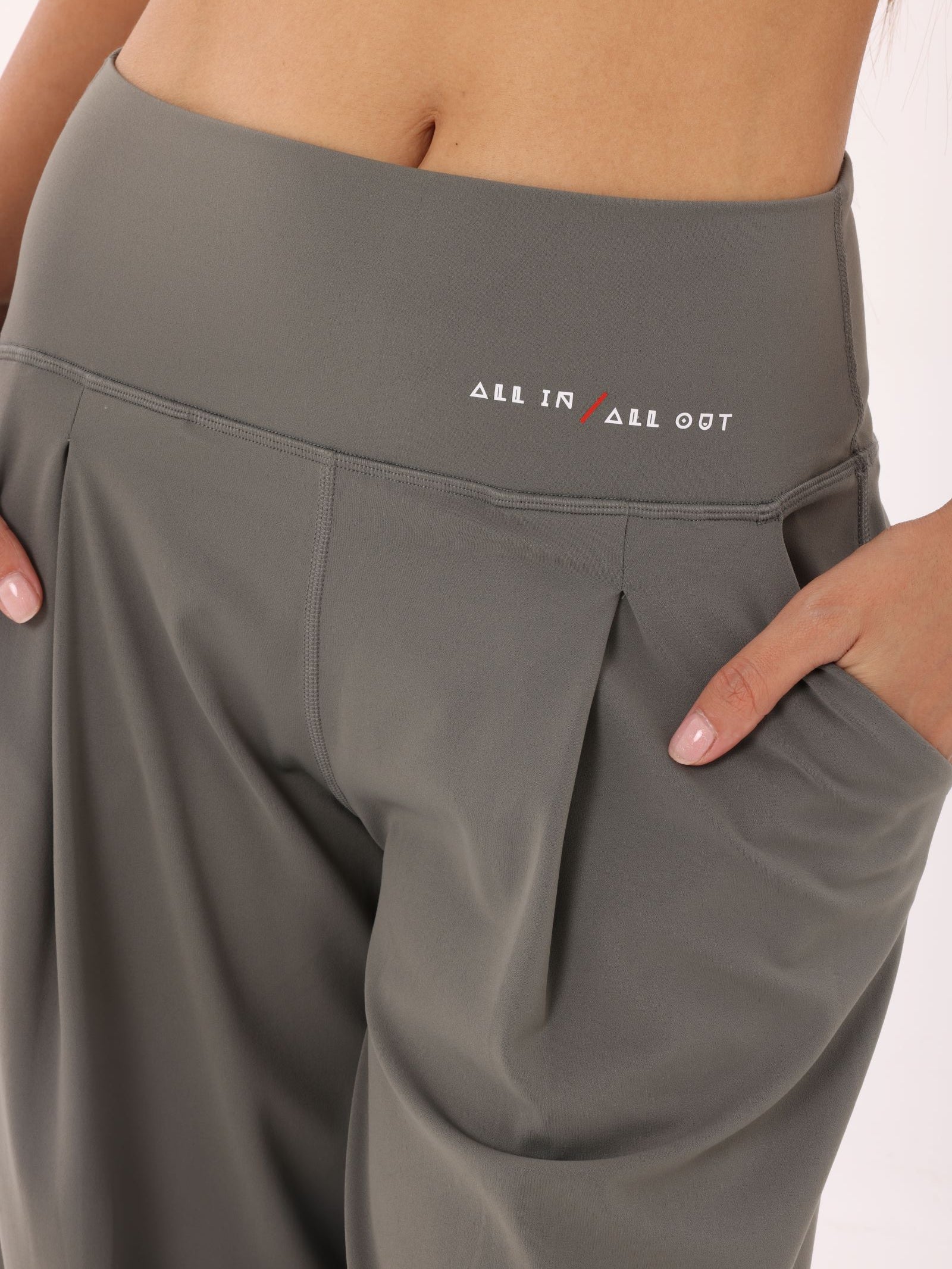 COMFORT WIDE PANTS – SAGE GREEN