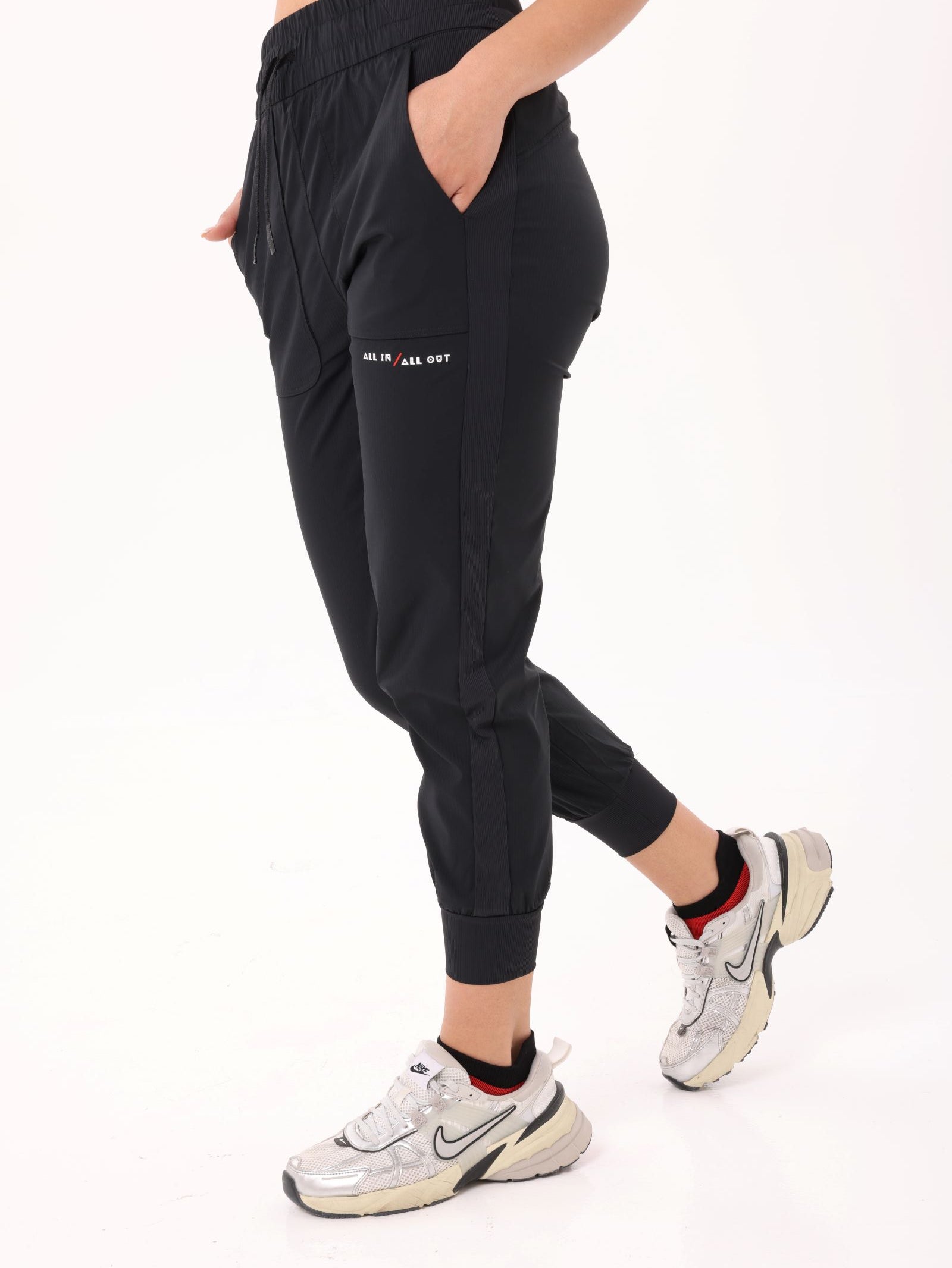 MOTION JOGGERS - BLACK